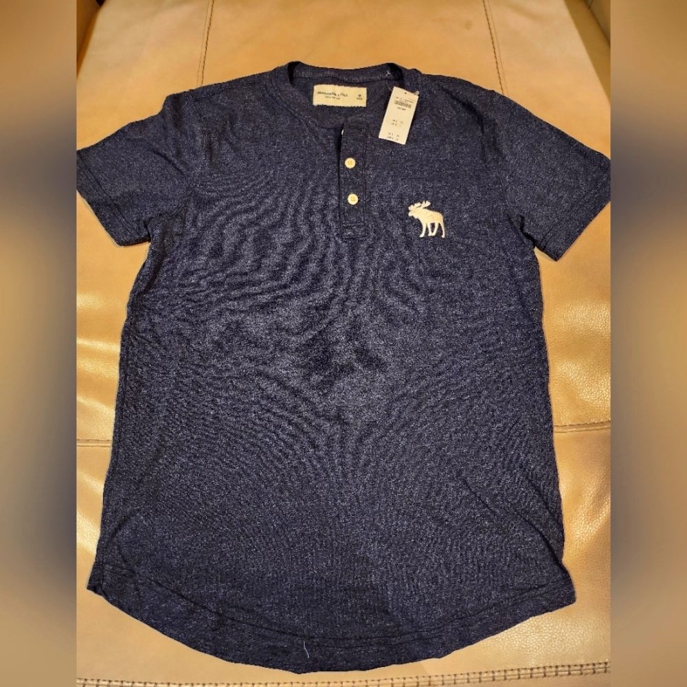 Abercrombie and Fitch tee shirt